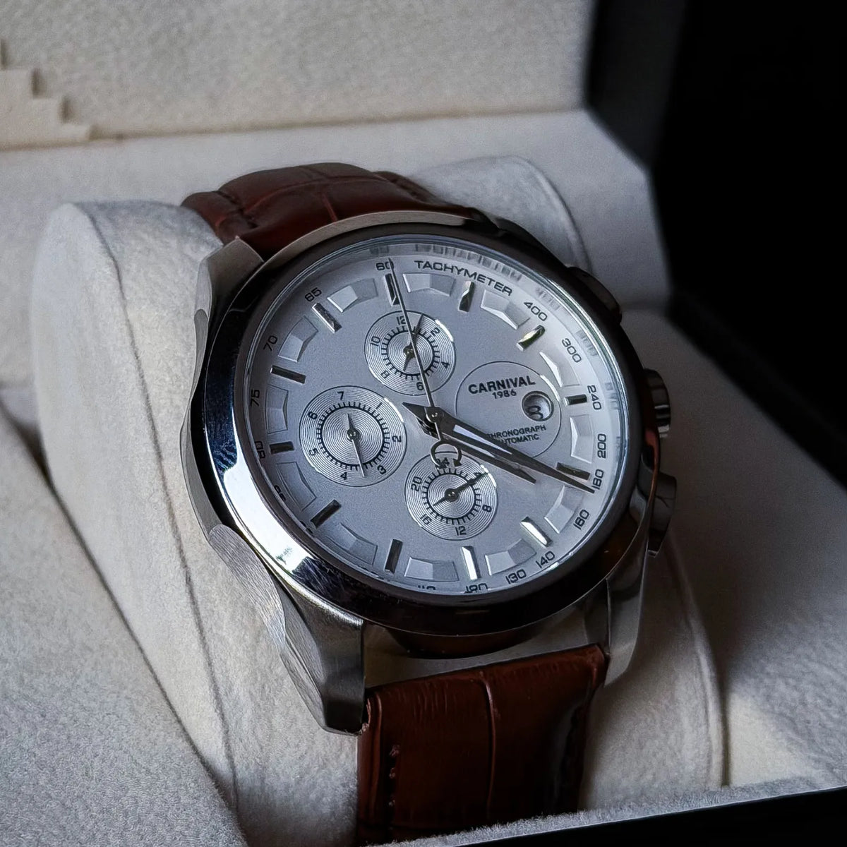 DALMONT Navigator chronograph watch in its box, dial and tachymeter scale in view