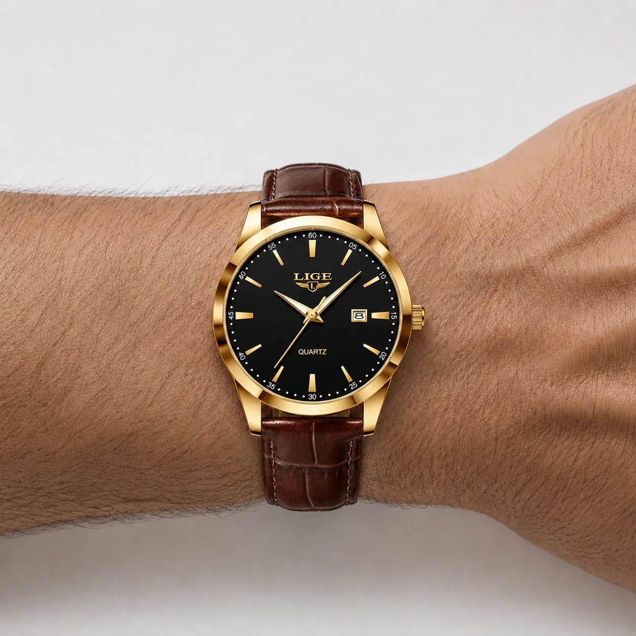 DALMONT Vanguard men's sports watch on the wrist